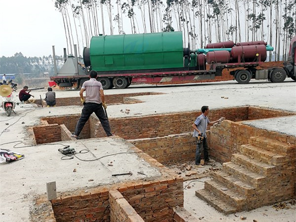 waste plastic to oil machine