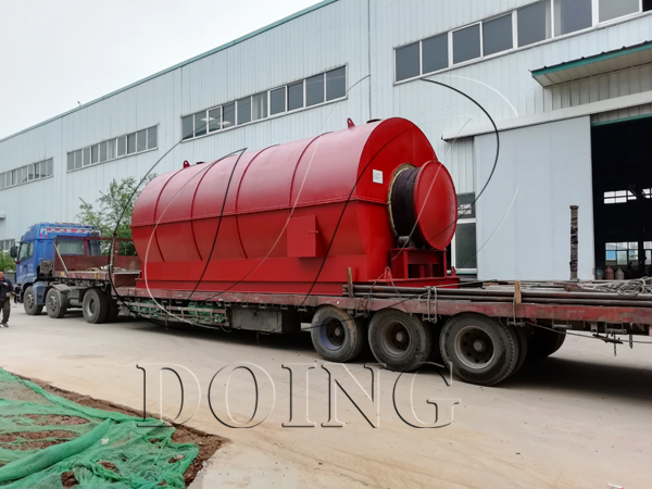 Waste plastic to oil machine