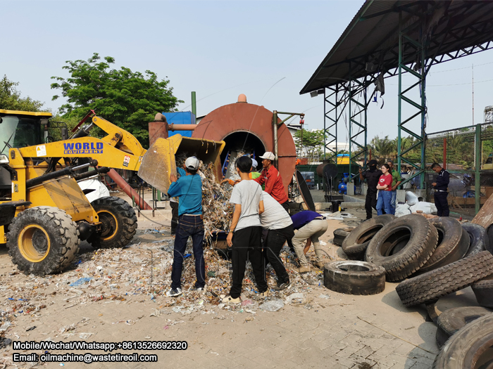 waste plastic to oil machine